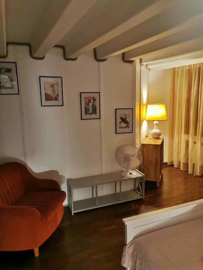 Апартаменты San Marco Square Wi-Fi Fibra In The Fashion District 493 Венеция Экстерьер фото